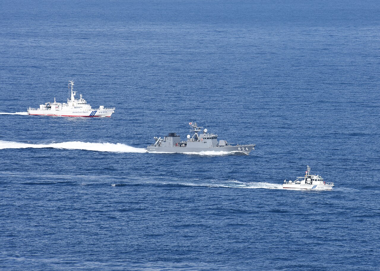 JCG-JMSDF Joint Counter-Terrorism Exercise 01.jpg